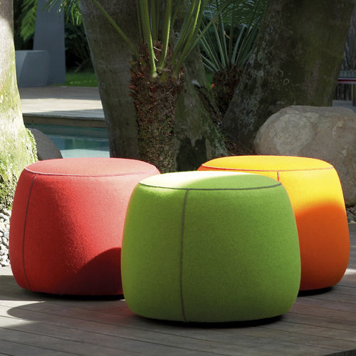 Otomana contemporânea - APEL - BERNHARD design - em tecido / em couro / redonda