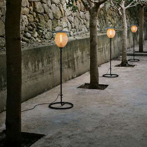 Luminária de piso - SATELLITE  - GUBI - em alumínio / em aço inoxidável / contemporânea