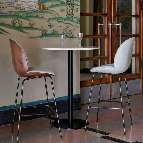 Mesa alta contemporânea - 1.0 - GUBI - em vidro / em mármore / com base em latão