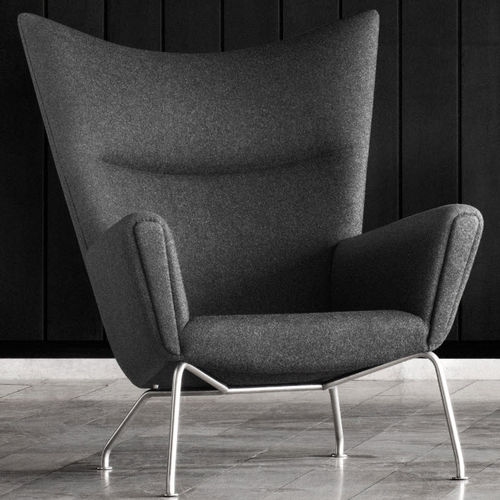 Poltrona contemporânea - CH445 - Carl Hansen & Son - em couro / de Hans J. Wegner