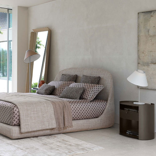 Cama de casal - TAORMINA - Flou - moderna / com cabeceira / com criados-mudos