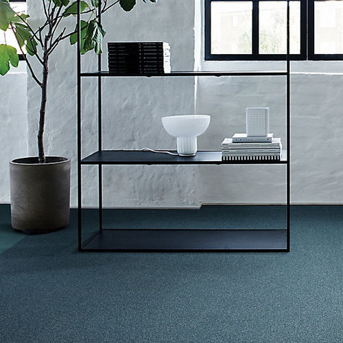 Carpete em placas - POLICHROME SOLID - Interface - tufado / de pelo cortado / em poliamida