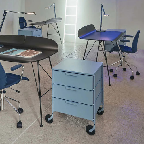 Carrinho de serviço - MOBIL MAT - Kartell - da linha comercial / em material reciclado / em alumínio