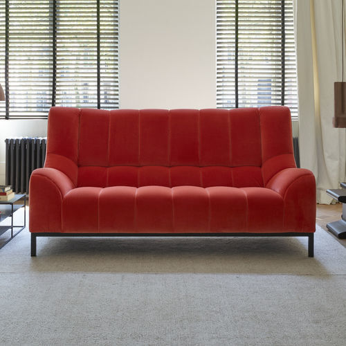 Sofá contemporâneo - PHILEAS - Ligne Roset - em tecido / em espuma de poliuretano / em couro