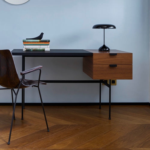 Mesa secretária de piso - TANIS - Ligne Roset - contemporânea / em nogueira / em laminado
