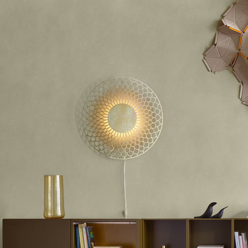 Arandela design - ROSA, ROSA, ROSAS - Ligne Roset - para ambiente interno / metálica / em PVC