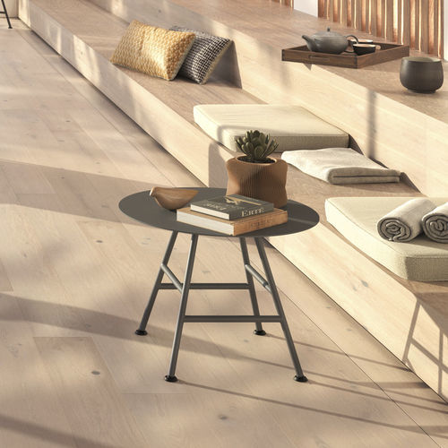 Mesa de centro contemporânea - GARDEN PACK - Ligne Roset - em alumínio laqueado / com base em alumínio laqueada / redonda