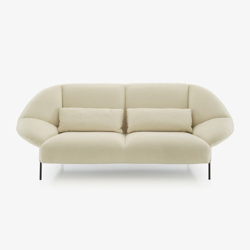 Sofá contemporâneo - PAIPAÏ - Ligne Roset - em tecido / em espuma de poliuretano / em couro