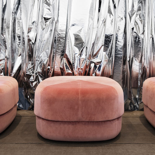 Puff contemporâneo - CIRCUS - Normann Copenhagen - em tecido / quadrado / branco