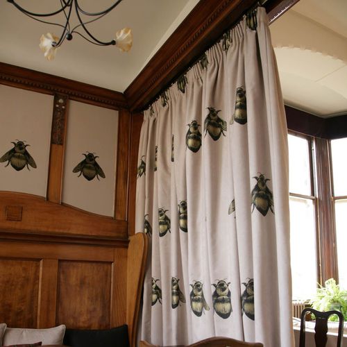 Tecido para estofados - NAPOLEON BEE - Timorous Beasties - para cortinas / estampado / em linho