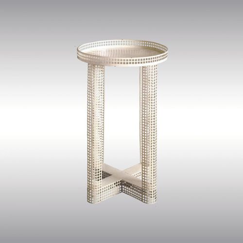 Mesa lateral clássica - 20013 - Woka Lamps Vienna - em ferro / redonda / da linha comercial
