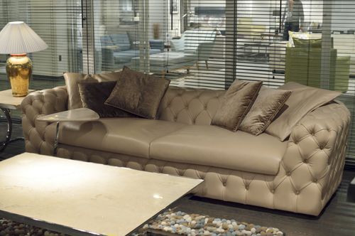 Sofá Chesterfield - BOA - Stone International - em couro / com braços / com almofada removível