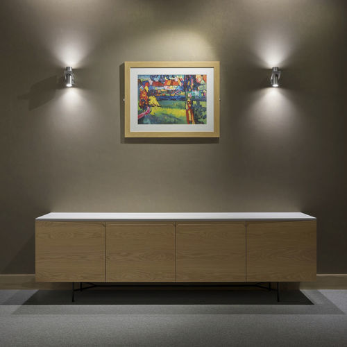 Buffet aparador contemporâneo - VANTAGE  - WILLIAM HANDS - em madeira / em vidro / com portas de abrir