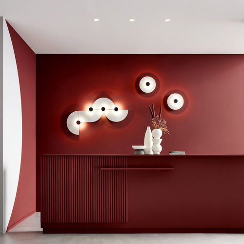 Arandela contemporânea - TAPIS - Wever & Ducré BV - para ambiente interno / em alumínio / semicircular