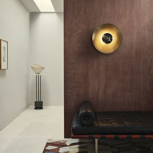 Arandela contemporânea - LUNA  - J. Adams & Co. - para ambiente interno / em latão / em bronze