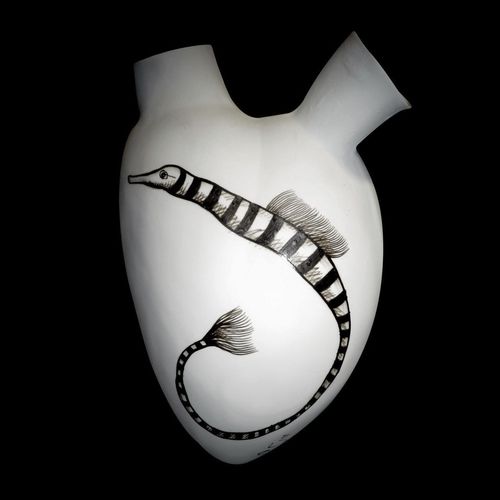 Vaso contemporâneo - EVA’ SNAKE - ELICA STUDIO - em porcelana / para parede / feito à mão