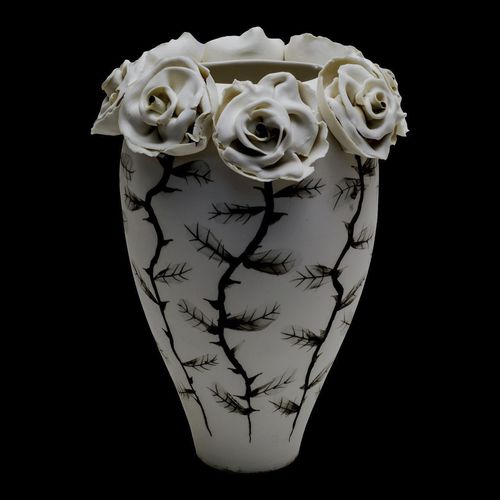 Vaso contemporâneo - ROSAM - ELICA STUDIO - em porcelana / feito à mão / da linha comercial