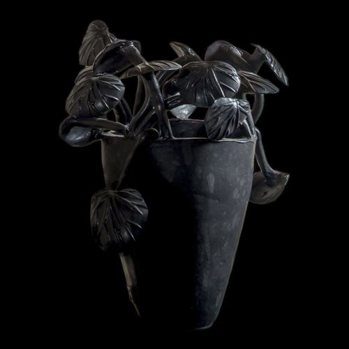 Vaso contemporâneo - BEGONIAS - ELICA STUDIO - em porcelana / feito à mão / de piso