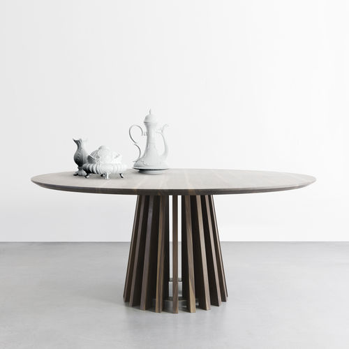 Mesa contemporânea - ARIA - LANDO - em nogueira / em lariço / com base em madeira maciça
