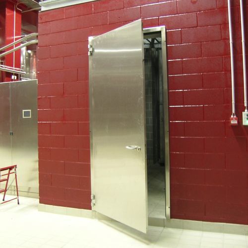 Porta industrial de abrir - FLY INOX - Moreschi Chiusure Industriali S.r.l. - em alumínio / em aço inoxidável / em espuma de poliuretano