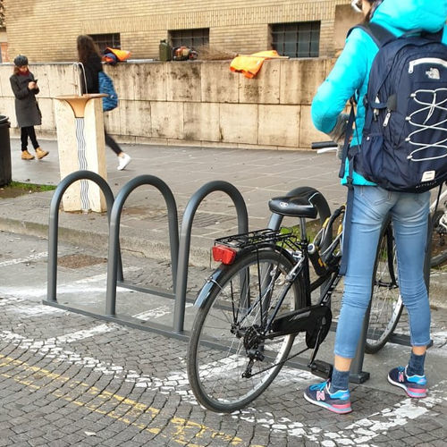 Bicicletário de piso - PB012 - irollo - antivandalismo / para espaço público / para áreas urbanas
