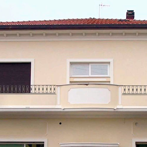 Guarda-corpo em ferro fundido - ER033 - irollo - para ambiente externo / para sacada / de parede