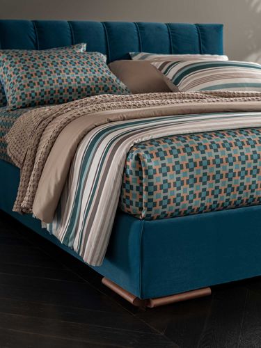 Cama de casal - Chamolè - ALTRENOTTI - contemporânea / estofada / com cabeceira estofada