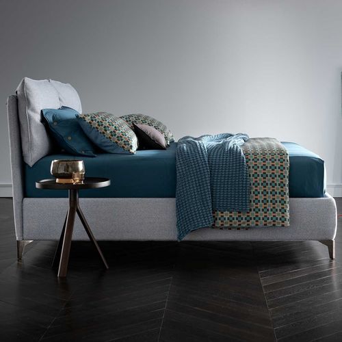 Cama de casal - Mikonos - ALTRENOTTI - contemporânea / estofada / com cabeceira estofada