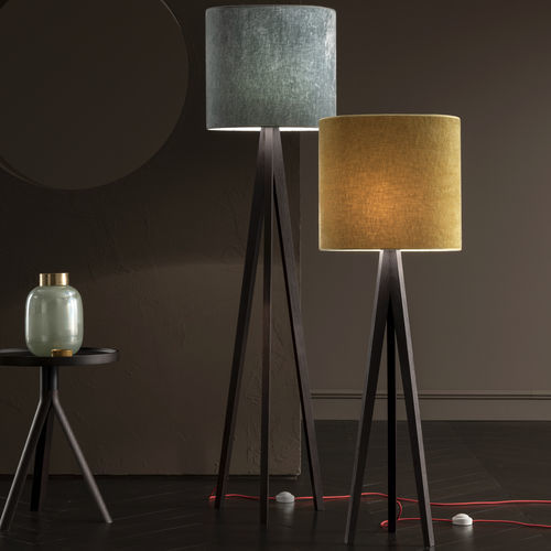 Luminária de piso - ALTRENOTTI - em madeira / contemporânea / Wire