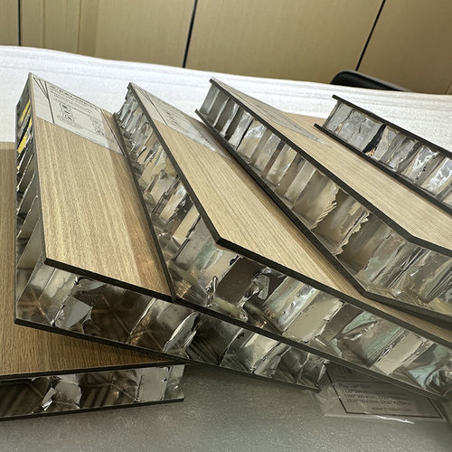 Painel sanduíche para revestimento de fachada - Changzhou Zhongtian Fire-proof Decorative Sheets Co., Ltd. - para fachada / para ambiente interno / para parede divisória