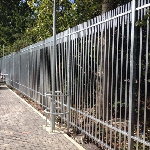 Cerca de tela soldada - BARBICAN® EXTRA - Jacksons Fencing - residencial / para ambientes profissionais / industrial