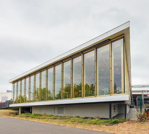 Fachada-cortina com sistema stick - Groupe Lorillard - em vidro / em madeira / transparente