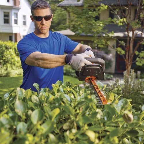 Aparador de cerca viva elétrico - LHT341 - Black & Decker - de mão / para operador a pé / leve
