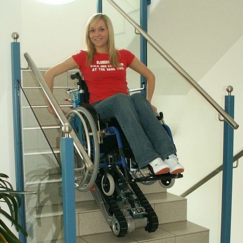 Plataforma elevatória para escadas para pessoas com mobilidade reduzida - Stairmax - Lehner Lifttechnik - inclinada / para ambiente externo / para ambiente interno