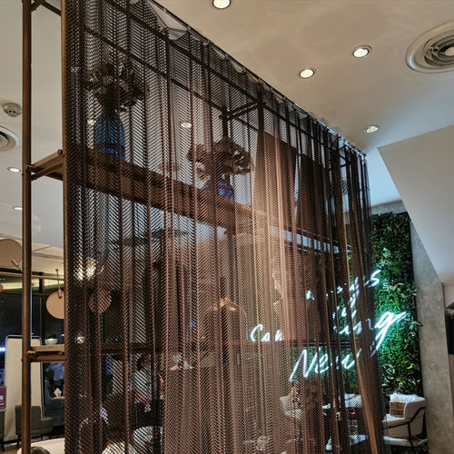 Cortina de tela metálica - QKMCD-18 - HEBEI JOINWIN ARCHITECTURAL DESIGN CO.,LTD - de cor lisa / em alumínio / em cobre