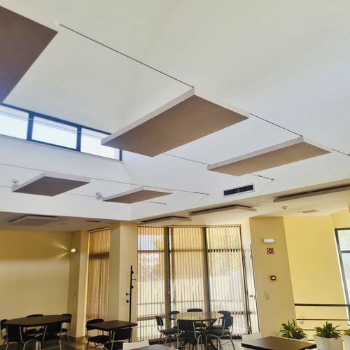 Painel acústico suspenso - RESTAURANT 4 - Smartfox - para teto / em madeira / em lã mineral