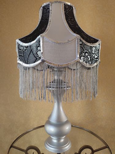 Luminária de mesa - Verona 04 - DelightLamps - metálica / em seda / de estilo vitoriano