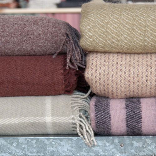 Manta de sofá em linho - VIRGIN AUSTRALIAN - dELENZO LINEN FROM EUROPE S.L - em lã de merino