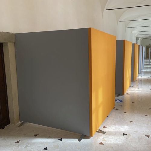 Painel de absorção acústica para divisória de ambientes - AKUPAN® SCREEN - Oudimmo Acoustic Design - de poliuretano / em tecido / em fibra de poliéster