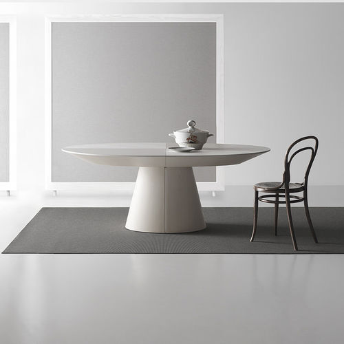 Mesa contemporânea - ADAGIO - BAULINE - em madeira / com base em madeira / oval