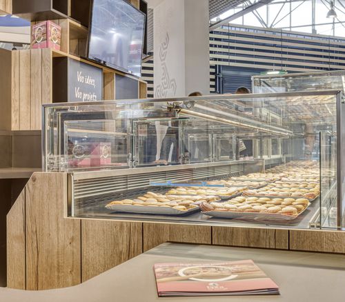 Vitrina refrigerada tipo balcão - VISUALIS PASTRY - Eurocryor - para confeitaria / metálica / com porta