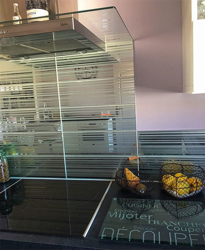 Backsplash em opalina - LIGNES HORIZONTALES - Infiniglass - em vidro fosco / em vidro laqueado / em vidro temperado