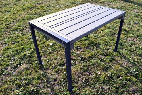 Mesa contemporânea - G&D - Urban'Ex - em material reciclado / retangular / 100% reciclada