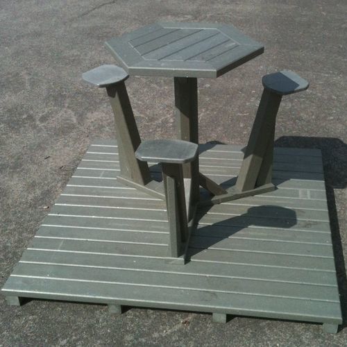 Mesa alta contemporânea - Urban'Ex - em material reciclado / com base em materiais reciclados / octogonal