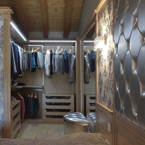 Closet de parede - BAMBOO - BRUMMEL - clássico / em madeira / com iluminação embutida