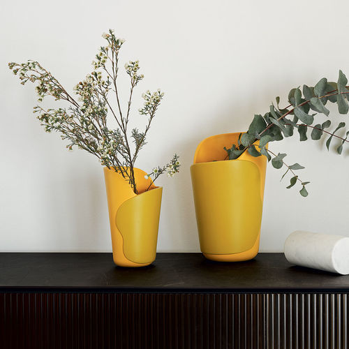 Vaso contemporâneo - roche - calligaris - em cerâmica / azul / amarelo