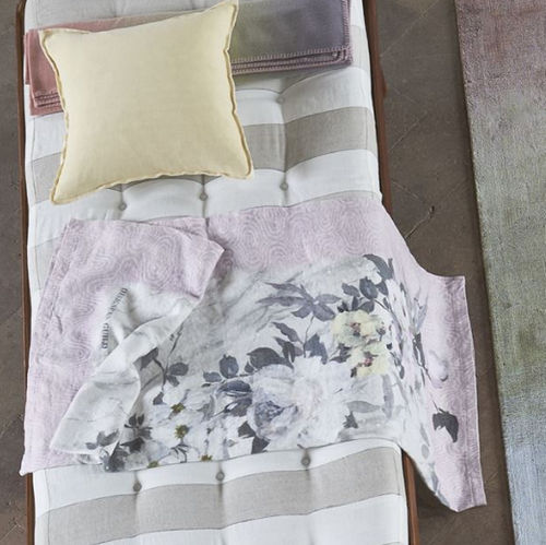 Manta de sofá em linho - CARRARA FIORE GRANDE CAMEO  - DESIGNERS GUILD
