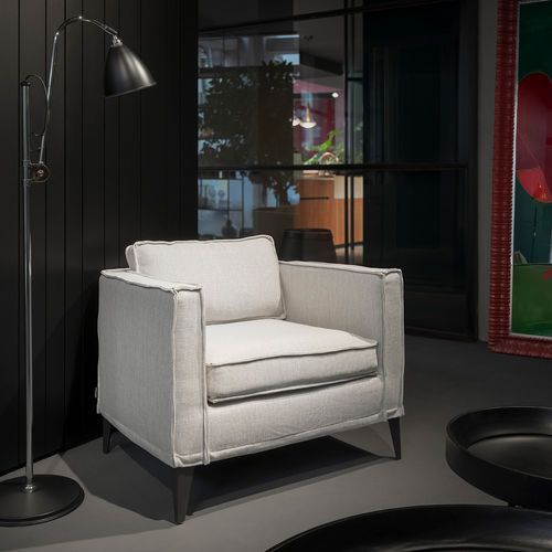 Poltrona design - SOHO  - VILLEVENETE BY GATTI - em tecido / em madeira / com almofada removível