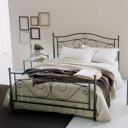Cama de casal - GARDA - INGENIA CASA - clássica / com cabeceira / com box baú