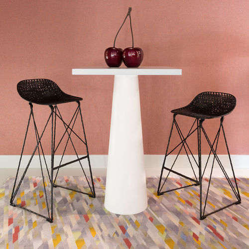 Banqueta alta contemporânea - Carbon  - moooi - em material plástico / com base metálica / com base tipo trenó